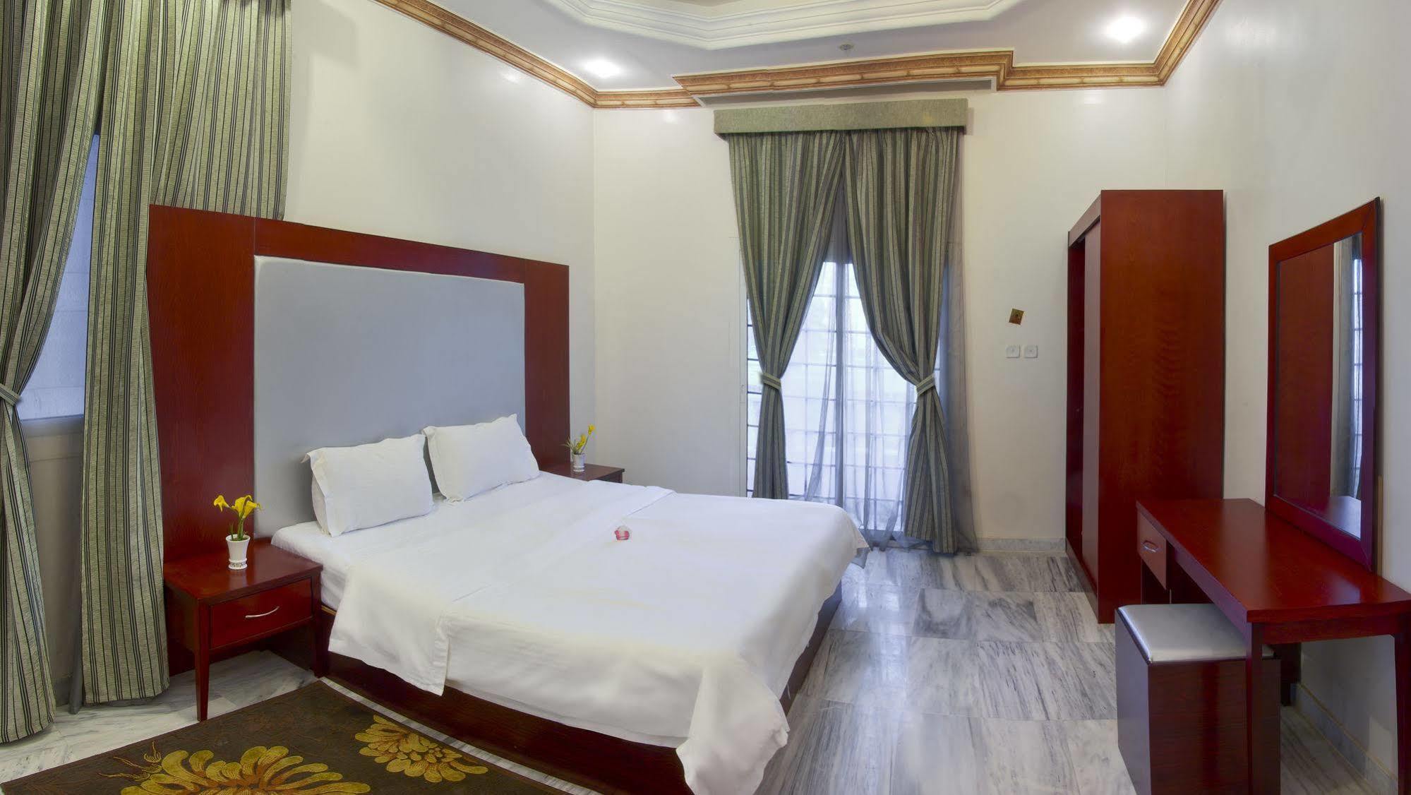 Al Farhan Al Hamra-jeddah Aparthotel 3*