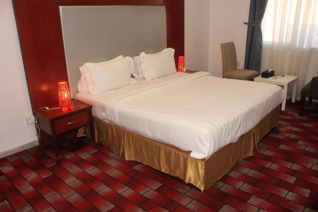 Al Farhan Al Hamra-jeddah Aparthotel 3*